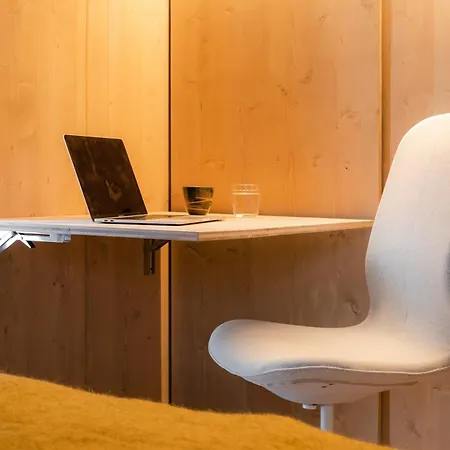 Moderni Puuhuvila Eraemaan Reunalla Kiilopaeaellae Villa