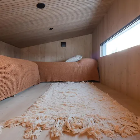 Moderni Puuhuvila Eraemaan Reunalla Kiilopaeaellae Villa