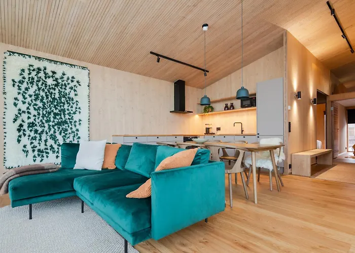 Moderni Puuhuvila Eraemaan Reunalla Kiilopaeaellae Βίλα *